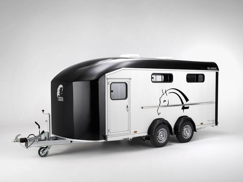 Cheval Liberté Islandic Schwarz