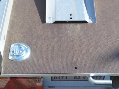 Agados 1000 Kg 3 er geschl. Ladefläche