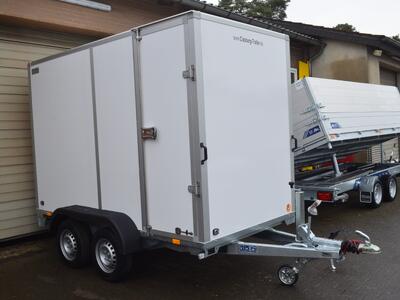Saris Kofferanhänger 2000 Kg 3060x1540x2000 Seitentür