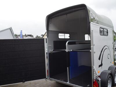 Cheval Liberte Gold 3 Olivgrün