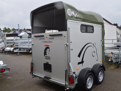 Cheval Liberte Gold 3 Olivgrün