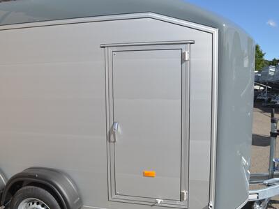 Debon Kofferanhänger 2600 Kg 3760x1810x2010 mm Roadster C700 Eisengrau