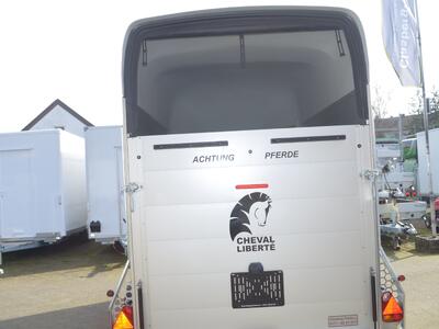 Cheval Liberte Gold Origins Eisengrau-11