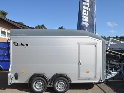 Debon Kofferanhänger 2600 Kg 3760x1810x2010 mm Roadster C700 Eisengrau