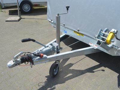 Humbaur Universal 3000 Aluboden und Plane mit Rollo hinten