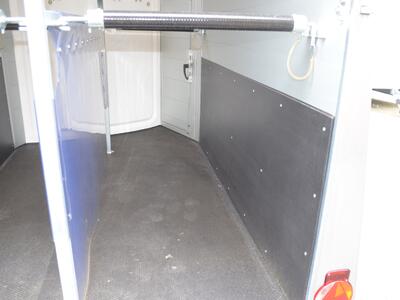 Mietanhänger 21 Pferdeanhänger 2000 Kg