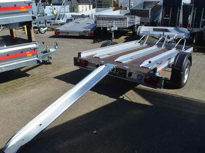 Agados 1000 Kg 3 er geschl. Ladefläche