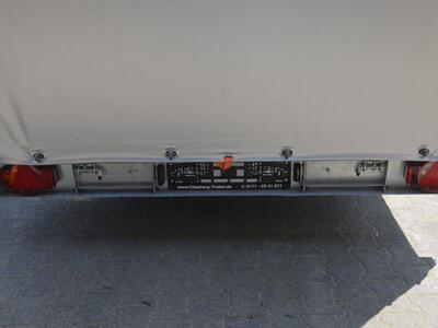 Humbaur Universal 3000 Aluboden und Plane mit Rollo hinten