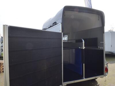 Cheval Liberte Gold Origins Black-14