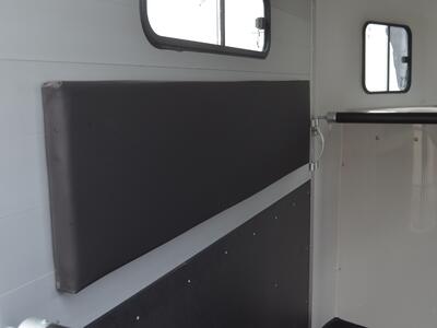 Cheval Liberte Gold 3 Olivgrün