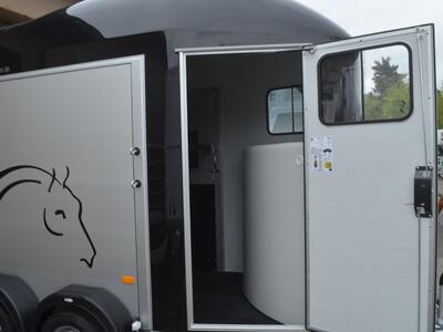 Cheval Liberte Gold One Origins Schwarz