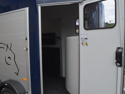 Cheval Liberté Gold one Origins Blau