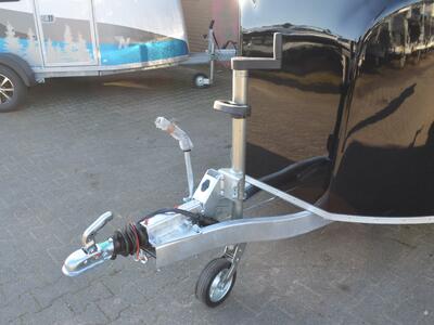 Debon Cargo 1300 Kg 3000x1500x1650 mm Schwarz Seitentür