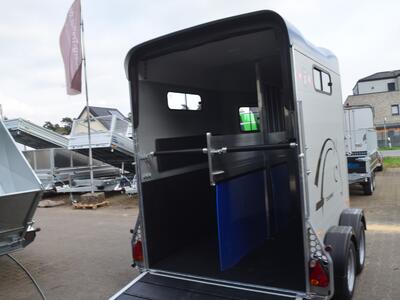 Cheval Liberte Touring Jumping LUX V2 Blau