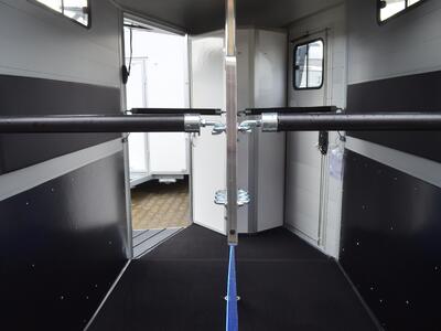 Cheval Liberte Touring Country Eisengrau