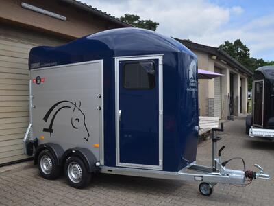 Cheval Liberté Gold one Origins Blau