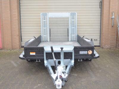 Saris Magnum 3500 Kg 306x170x30 Black Edition Rampe