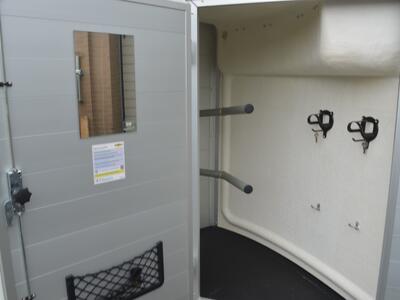 Mietanhänger 21 Pferdeanhänger 2000 Kg