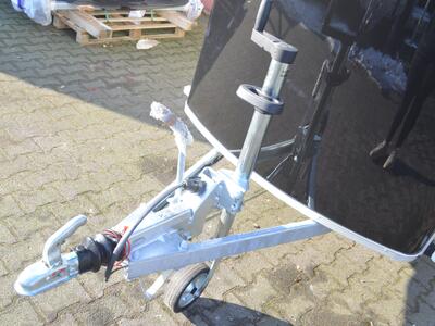 Debon Roadster C255 Alu 1300 Kg 2510x1250x1560 mm Schwarz