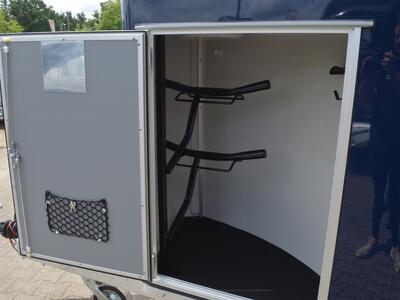 Cheval Liberté Gold one Origins Blau