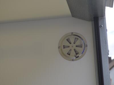 Brenderup kofferanhänger 1300 Kg 2600x1550x1500 mm Seitentür CD260WBR1300