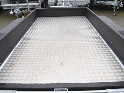 Saris Magnum 3500 Kg 306x170x30 Black Edition Schienen