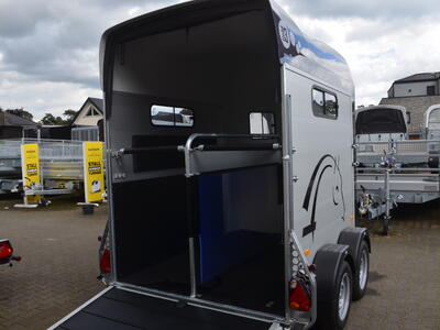 Cheval Liberte Gold III Schwarz