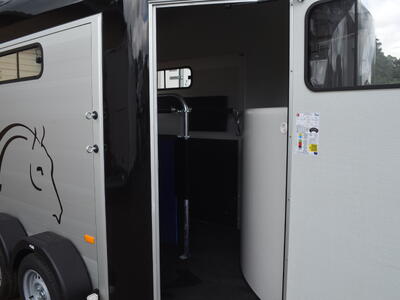 Cheval Liberte Gold III Schwarz