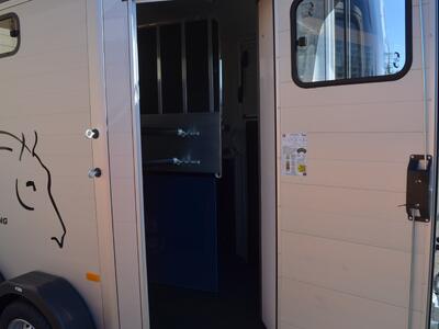 Cheval Liberté Touring Country Blau