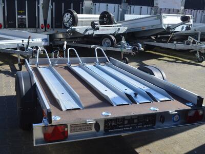 Agados 1000 Kg 3 er geschl. Ladefläche