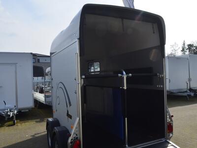 Cheval Liberte Gold Origins Eisengrau-15