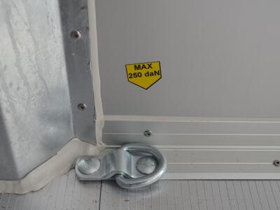 Debon Roadster C900 3500 Kg 504x206x206 Seitentür Alu