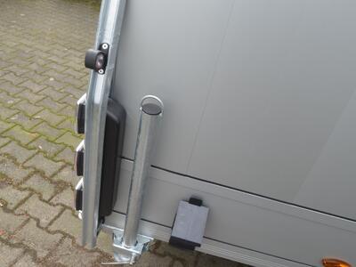 Debon C2000 3500 Kg Schwarz
