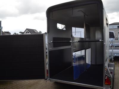 Cheval Liberte Touring Country Eisengrau