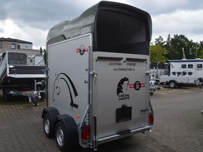 Cheval Liberte Gold one Origins Olivgrün