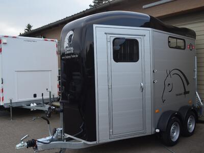 Cheval Liberte Touring Jumping LUX V2 Schwarz